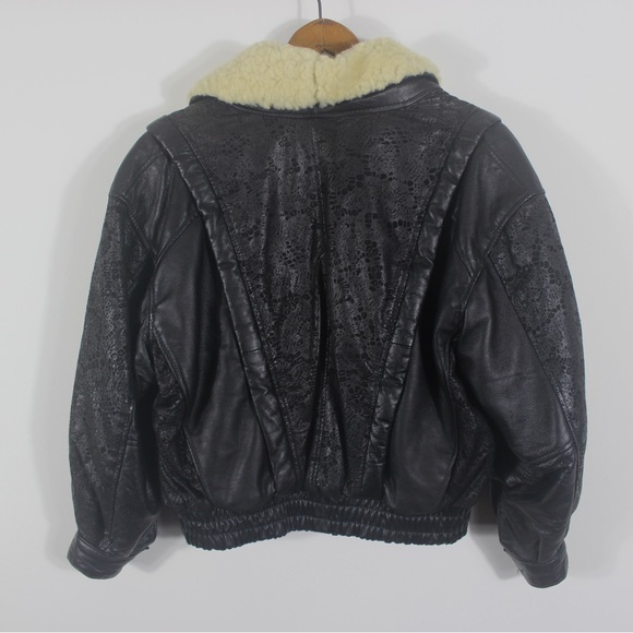 1980’s Italian Vintage Black Leather Bomber Jacket with Shearling Collar Sheep - Picture 3 of 10
